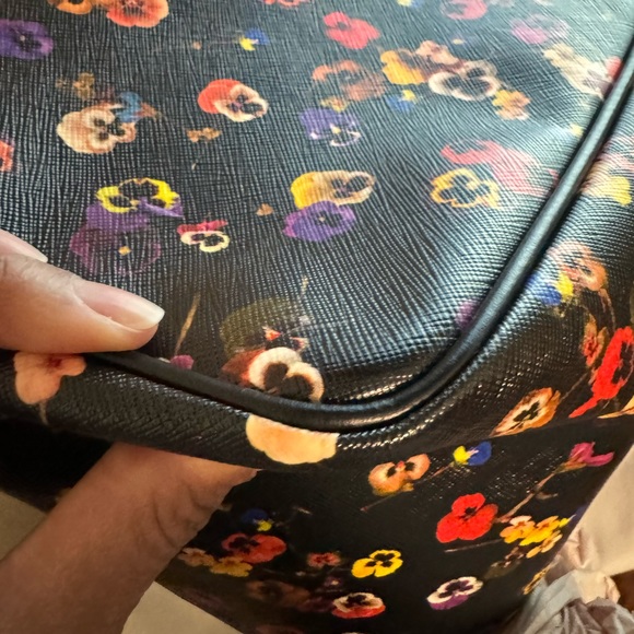 Genuine Givenchy tote with pouch - Picture 3 of 5